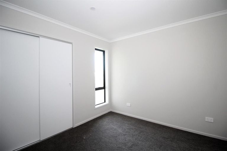 Photo of property in 21 Kaurinui Crescent, One Tree Point, 0118