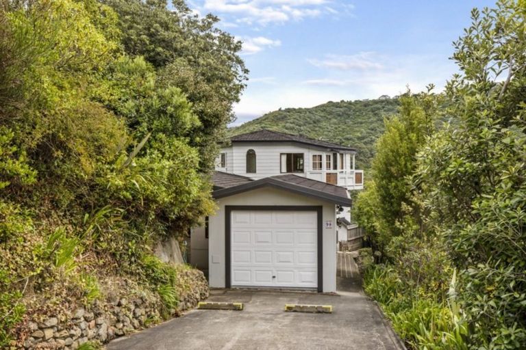 Photo of property in 98 View Road, Houghton Bay, Wellington, 6023