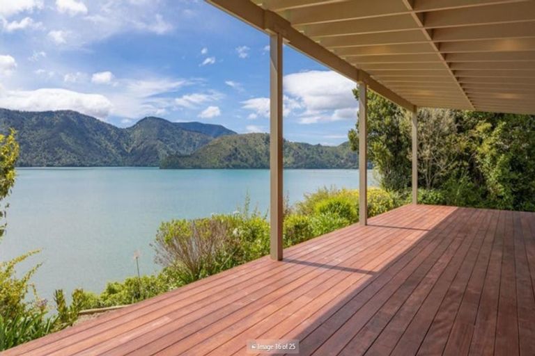 Photo of property in 106 Main Rd Havelock, Havelock, 7100