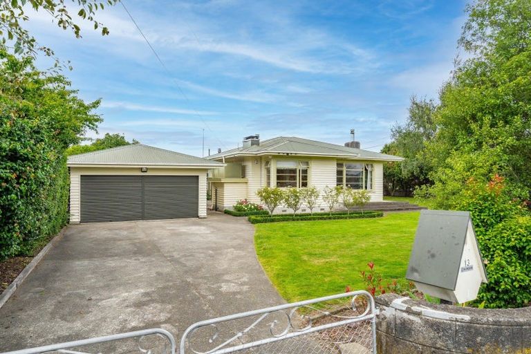 Photo of property in 13 Cambridge Road, Martinborough, 5711