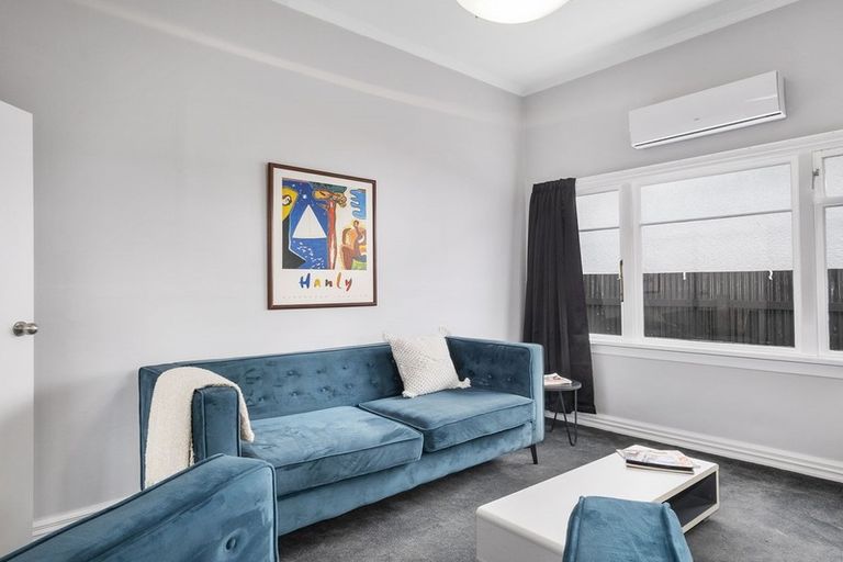 Photo of property in 256 Oxford Street, South Dunedin, Dunedin, 9012