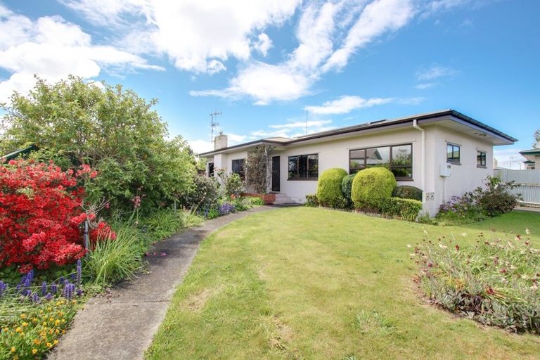 Photo of property in 28 Caxton Street, Onekawa, Napier, 4110