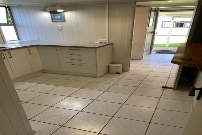 Photo of property in 238 Hibiscus Coast Highway, Orewa, 0931