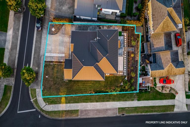 Photo of property in 2 Tauwaka Crescent, Riverhead, 0820