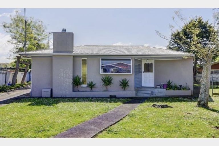 Photo of property in 56 Bremworth Avenue, Dinsdale, Hamilton, 3204