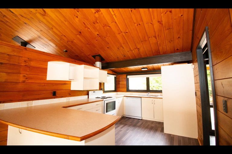 Photo of property in 20 Tobin Place, Richmond Heights, Taupo, 3330