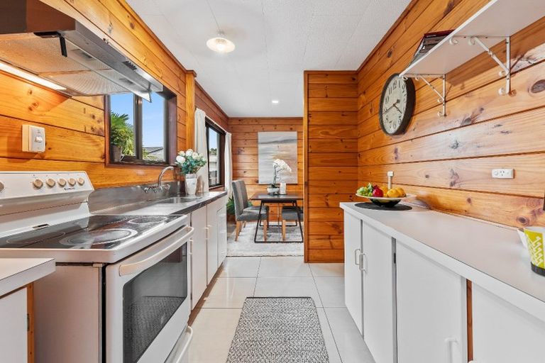 Photo of property in 1/53 Roseberry Avenue, Birkenhead, Auckland, 0626