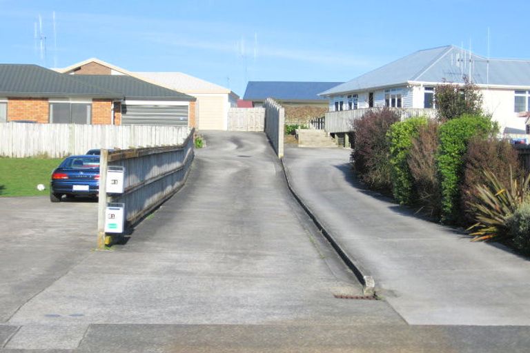 Photo of property in 25 Caulfield Place, Nawton, Hamilton, 3200