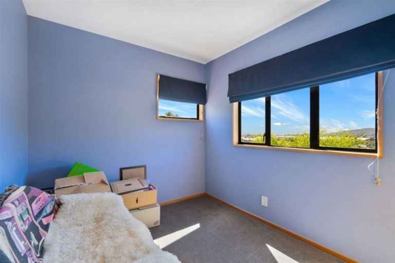 Photo of property in 8 Kentallen Terrace, Hillsborough, Christchurch, 8022