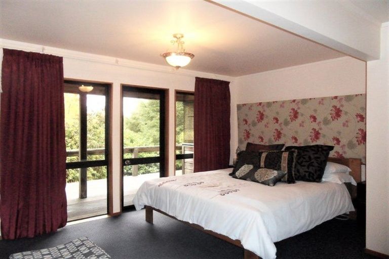 Photo of property in 83 Katherine Mansfield Drive, Whitemans Valley, Upper Hutt, 5371