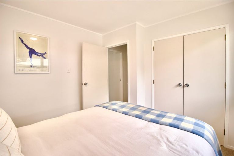 Photo of property in 130 Canongate Street, Birkdale, Auckland, 0626