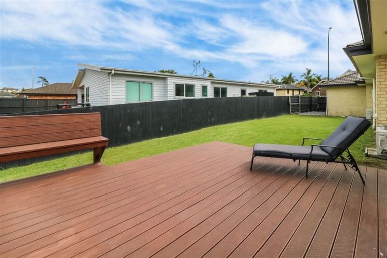 Photo of property in 105 Farnborough Drive, Grandview Heights, Hamilton, 3200