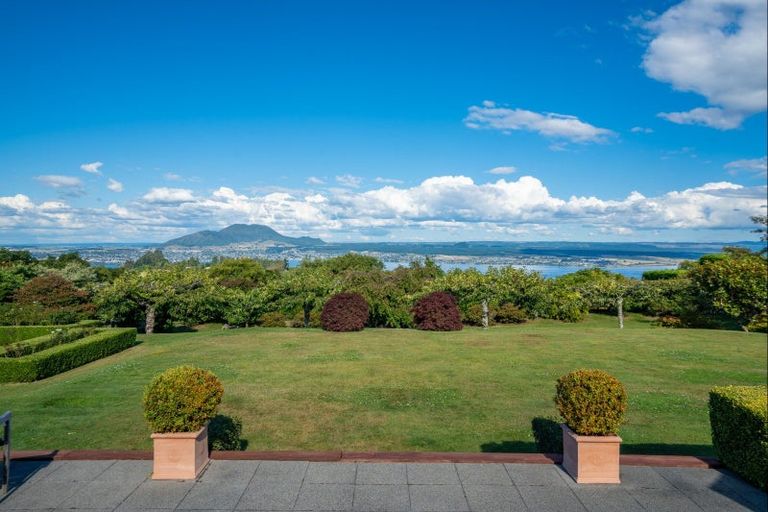 Photo of property in 48 Blue Ridge Drive, Acacia Bay, Taupo, 3385