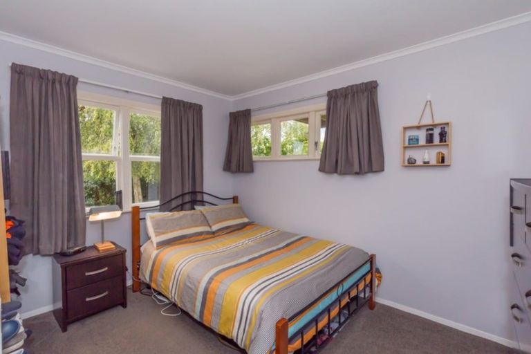 Photo of property in 61 Kawiu Road, Levin, 5510