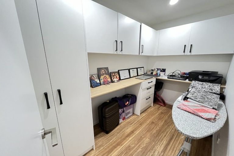 Photo of property in 12 Orchiston Way, Lincoln, 7608