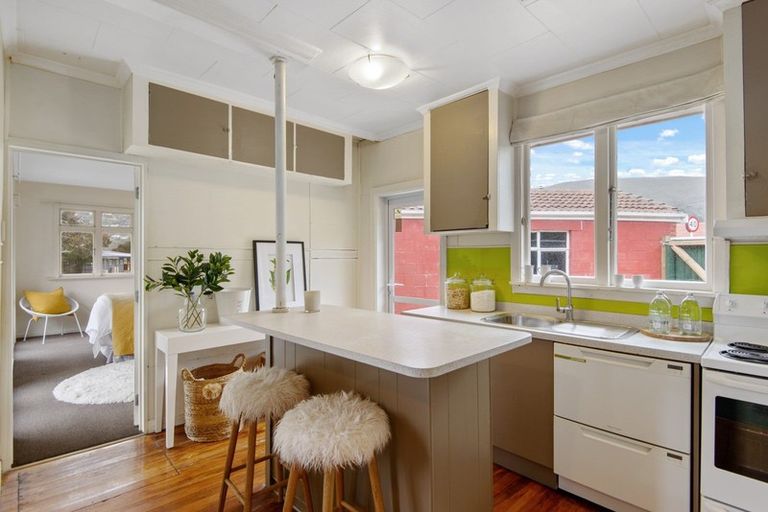 Photo of property in 55 Wakefield Avenue, Sumner, Christchurch, 8081