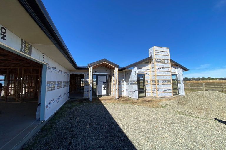 Photo of property in 147 Silver Peaks Drive, West Melton, 7618