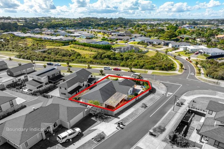 Photo of property in 2 Gemscott Crescent, Huapai, Kumeu, 0810