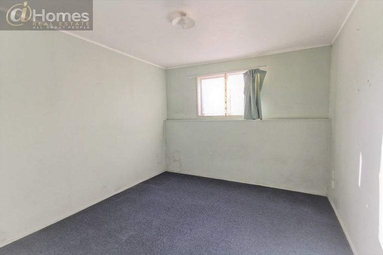 Photo of property in 16 Edgewood Way, Henderson, Auckland, 0612