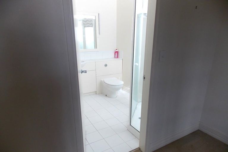 Photo of property in 66 Pipitea Street, Thorndon, Wellington, 6011