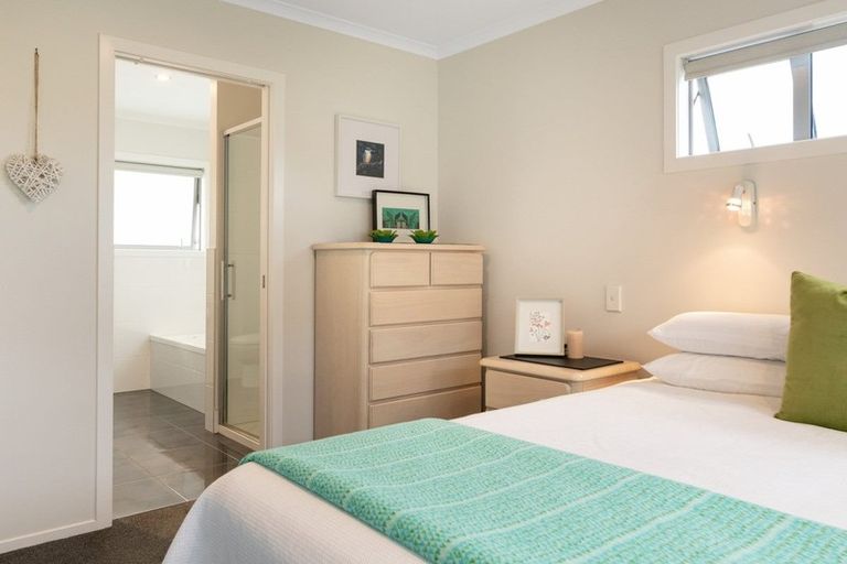 Photo of property in 25 Muricata Avenue, Mount Maunganui, 3116