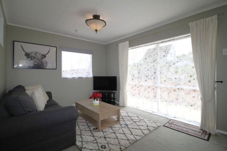 Photo of property in 3 Wright Street, Titahi Bay, Porirua, 5022