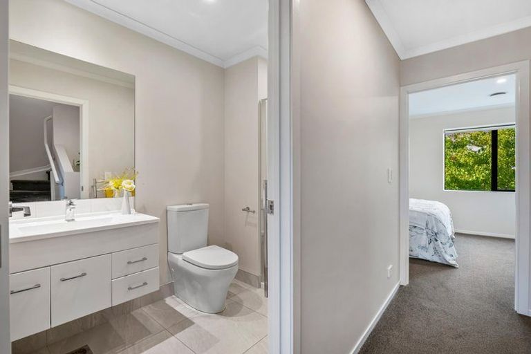 Photo of property in 6/89 Hobsonville Point Road, Hobsonville, Auckland, 0616