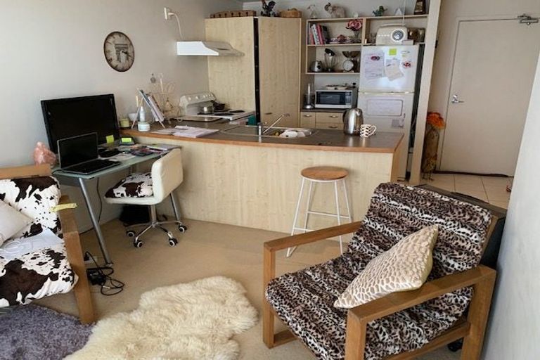 Photo of property in 16/372 Rosedale Road, Rosedale, Auckland, 0632