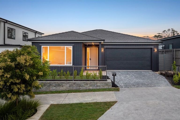 Photo of property in 42 Rigby Drive, Whenuapai, Auckland, 0618