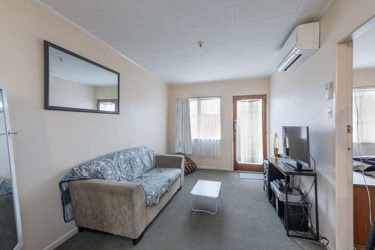 Photo of property in 2/10 Arapiki Road, Stoke, Nelson, 7011