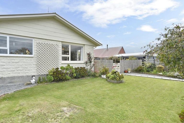 Photo of property in 10 Seadown Crescent, Amberley, 7410