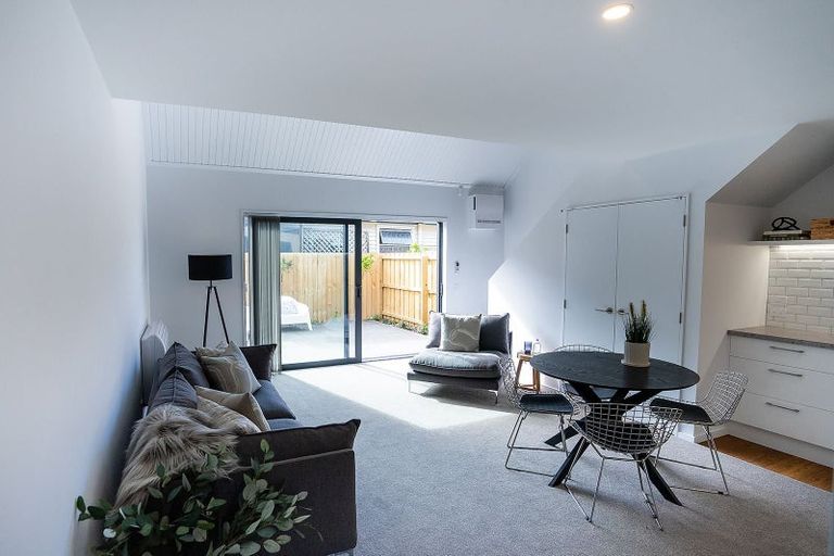 Photo of property in 2/24 Rookwood Avenue, New Brighton, Christchurch, 8083