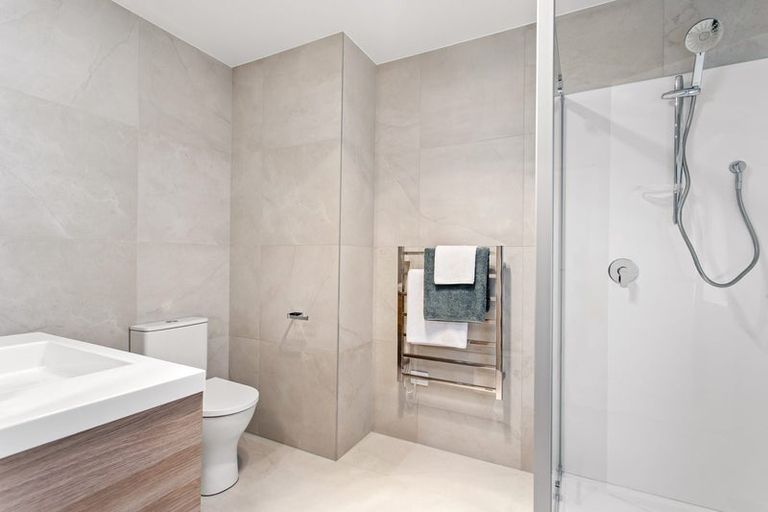 Photo of property in 27 William Calvert Drive, Swanson, Auckland, 0614