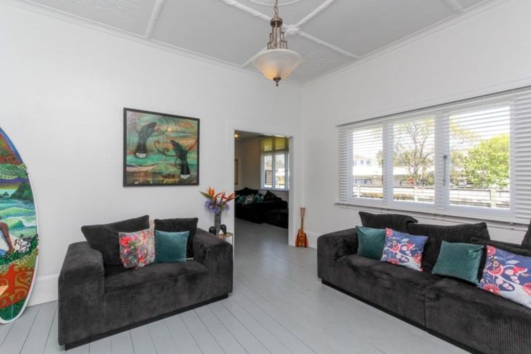 Photo of property in 8 Bell Street, Welbourn, New Plymouth, 4310