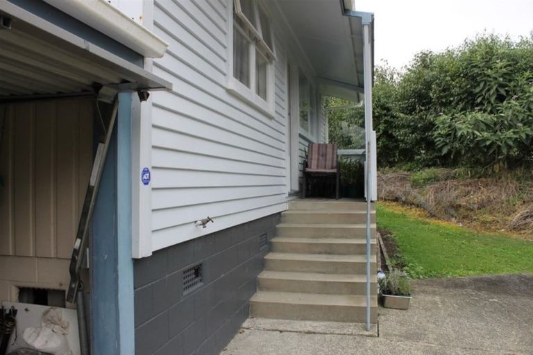 Photo of property in 214b Hurndall Street West, Maungaturoto, 0520