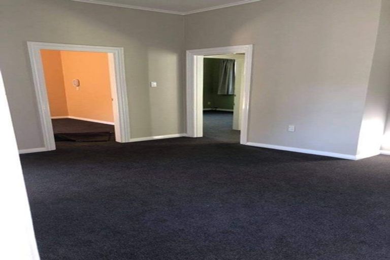Photo of property in 114 Holloway Road, Aro Valley, Wellington, 6021
