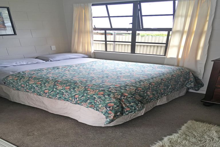 Photo of property in 1a Weston Road, Holmes Hill, Oamaru, 9401