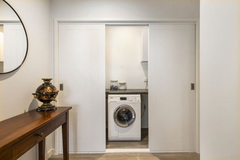 Photo of property in 10 Admiralty Place, Waikawa, Picton, 7220