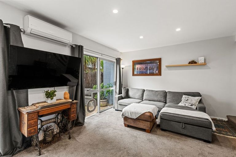 Photo of property in 2/47 Trafalgar Street, St Albans, Christchurch, 8014