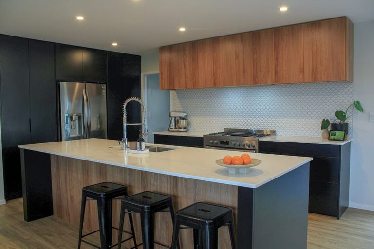 Photo of property in 18 Charlotte Drive, Omokoroa, 3114