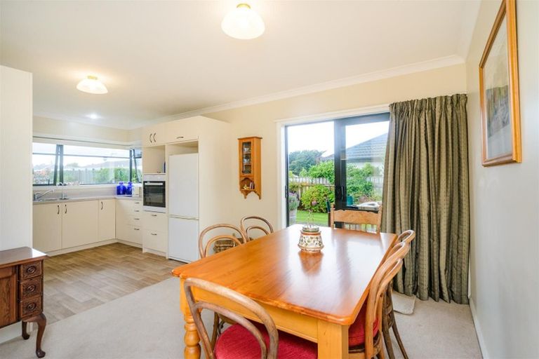 Photo of property in 12 Barnett Drive, Marton, 4710