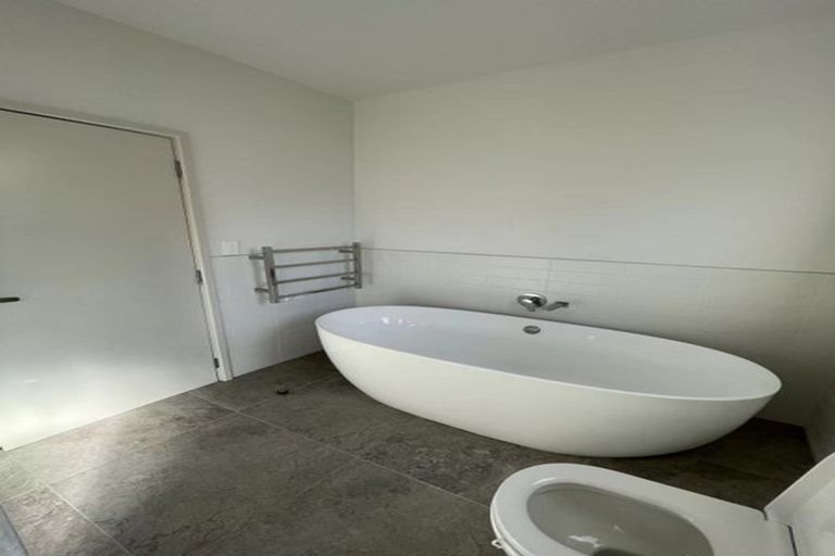 Photo of property in 7 Thornton Road, Milford, Auckland, 0620