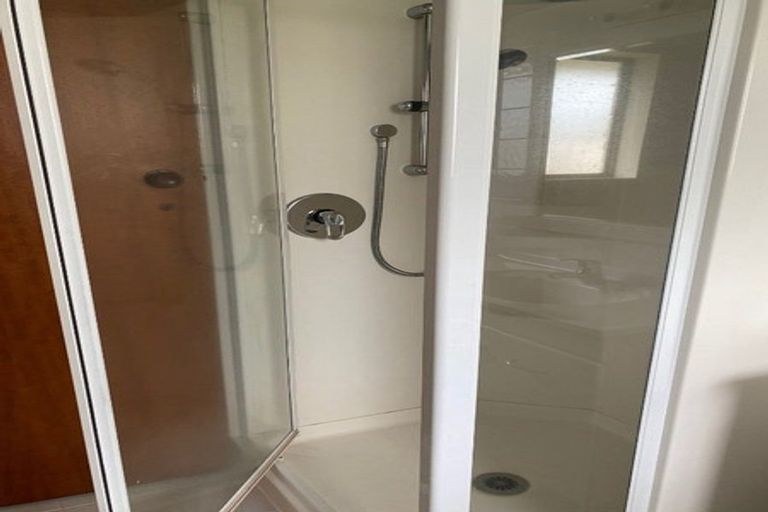 Photo of property in 9a Page Place, Hamilton East, Hamilton, 3216