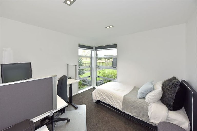 Photo of property in 36 Birkdale Drive, Shirley, Christchurch, 8061