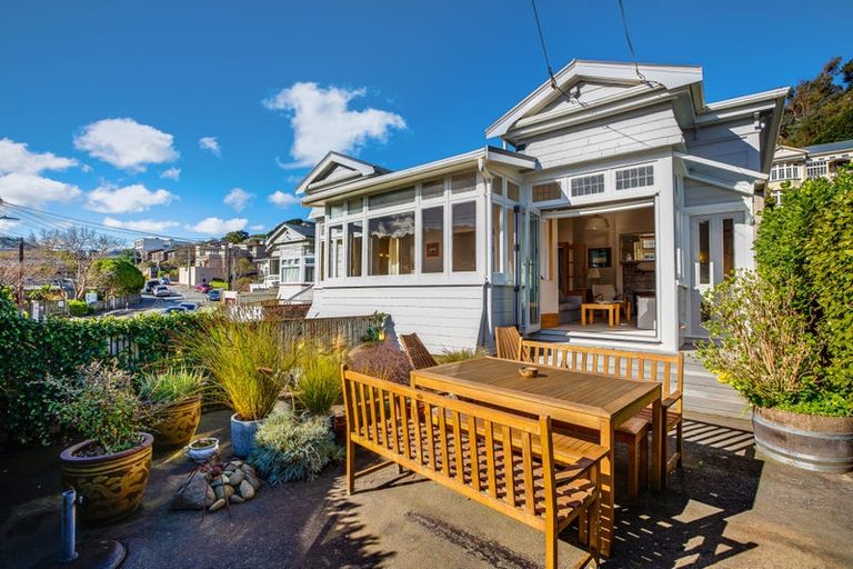 Photo of property in 73 Hamilton Road, Hataitai, Wellington, 6021