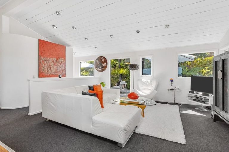 Photo of property in 141 Matipo Road, Te Atatu Peninsula, Auckland, 0610