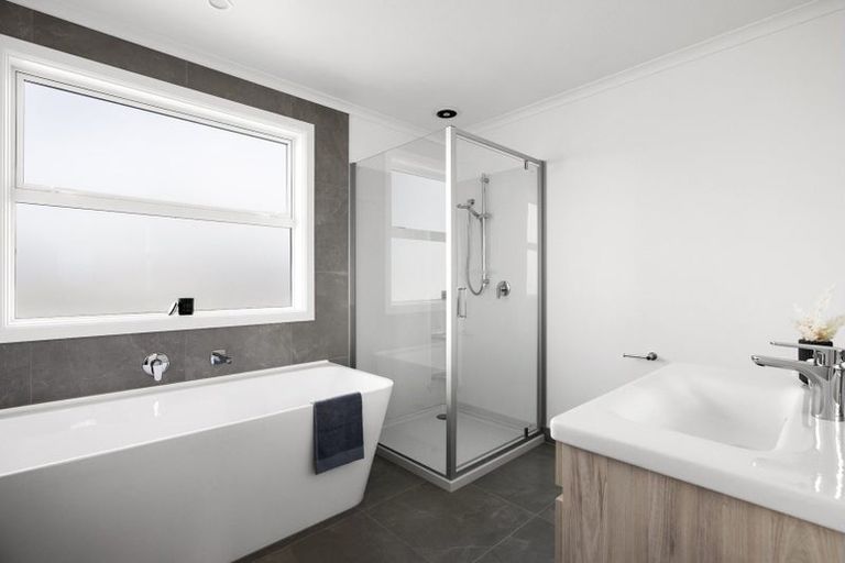 Photo of property in 11 Bill Miller Drive, Papamoa, 3118