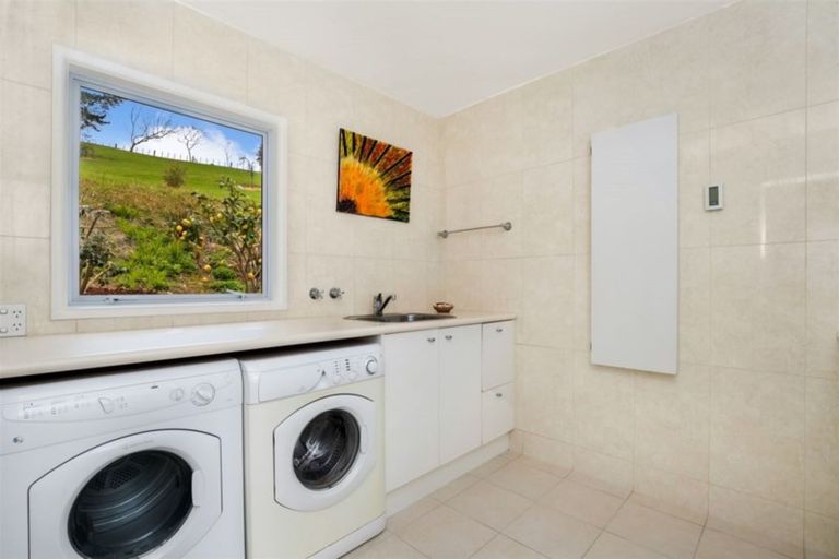 Photo of property in 288 Whitford Road, Whitford, Howick, 2571