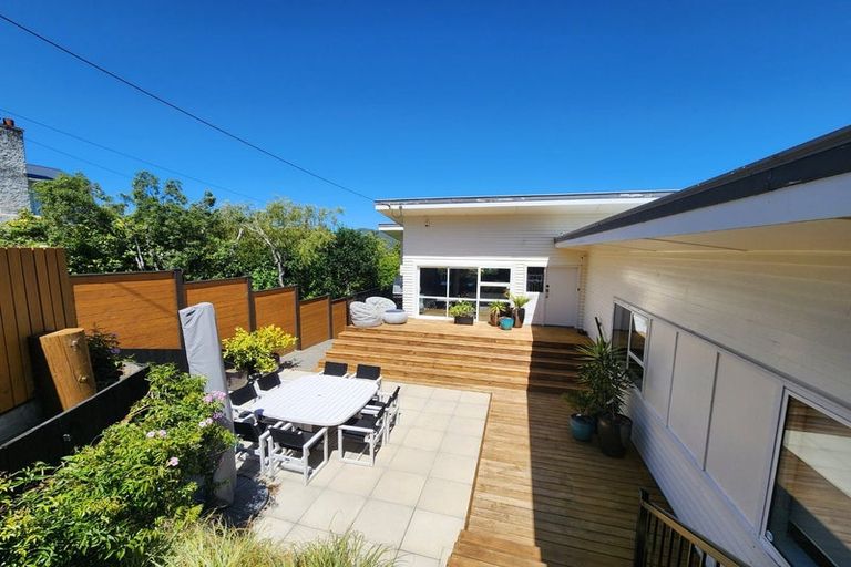 Photo of property in 11 Onehuka Road, Tirohanga, Lower Hutt, 5010