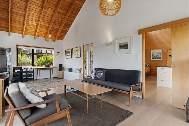 Photo of property in 29 Grand View Road, Leigh, 0985